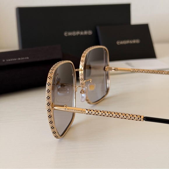 New! Chopard Gold Sunglasses for Women, SCHG33S 301X, Authentic - Picture 6 of 13